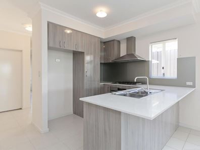 31 Marlinspike Bvd, Jindalee WA 6036
