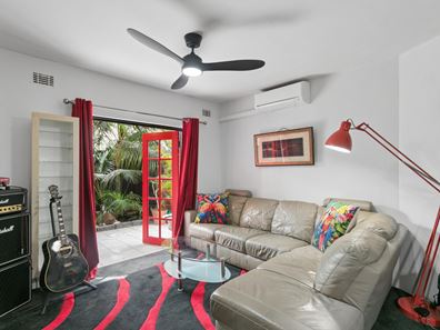 16/43 Kinsella Street, Joondanna WA 6060