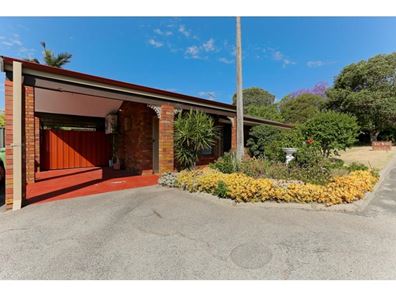 Sold: 7 Smiths Avenue, Redcliffe WA 6104 | $255,500