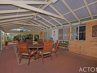 102 South Yunderup Road, South Yunderup WA 6208