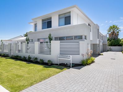 2/16 Endeavour  Road, Hillarys WA 6025