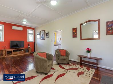 16 Yilgarn Street, Mundaring WA 6073