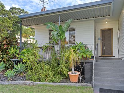 221 Alice Street, Doubleview WA 6018