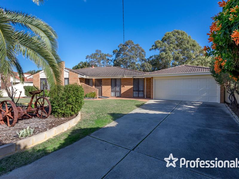 11 Wilcannia Way, Armadale WA 6112