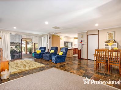 11 Wilcannia Way, Armadale WA 6112