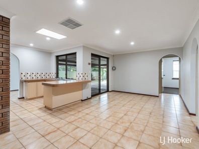 30 Kellar Way, Thornlie WA 6108