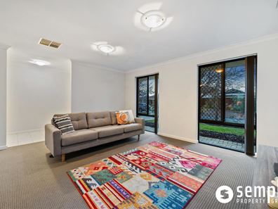 5 Jerrat Mews, Atwell WA 6164