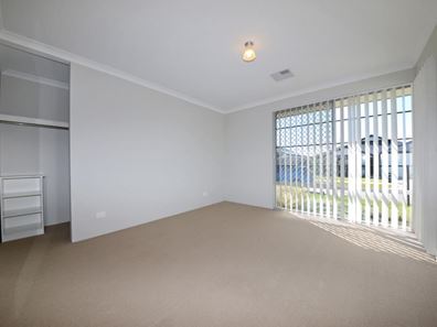 10 Mamoose Road, Banksia Grove WA 6031