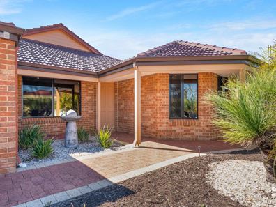 30 Calytrix Crescent, Success WA 6164