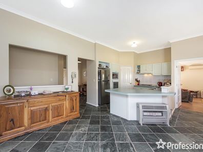 24 Timberlane Loop, Cooloongup WA 6168