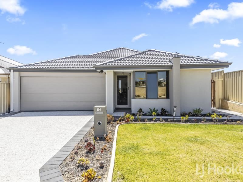 12 Cowaramup Loop, Two Rocks WA 6037