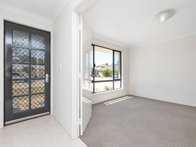 19A Tarn Drive, Canning Vale WA 6155