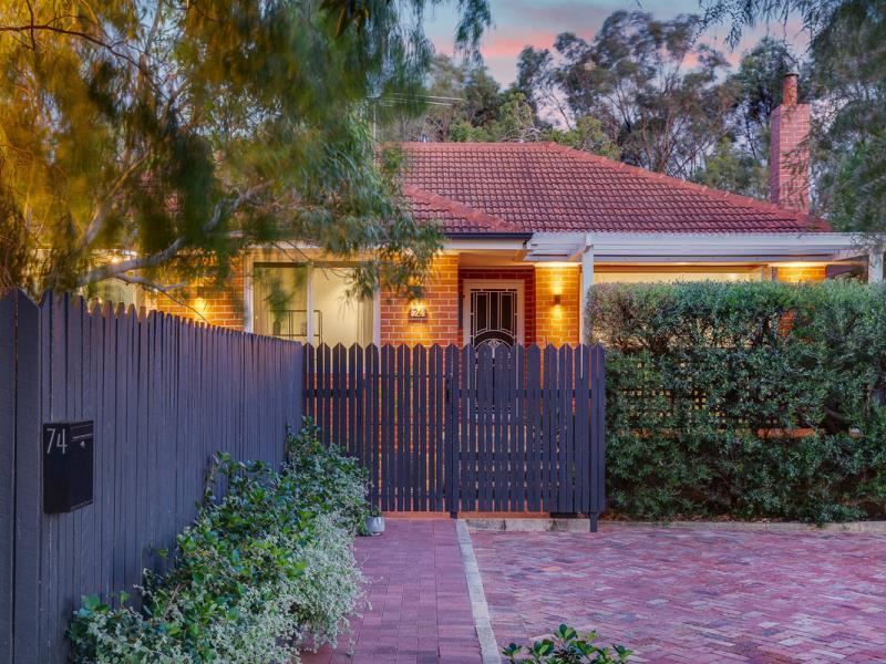 74 Bromley Road, Hilton
