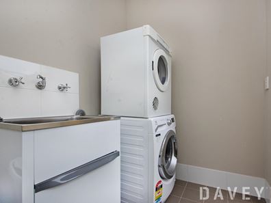25B Albourne Place, Balga WA 6061