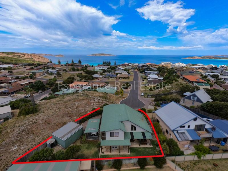 16 Ingleton Place, West Beach
