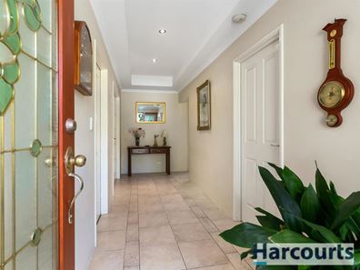 30 Humboldt Ent, Aubin Grove WA 6164