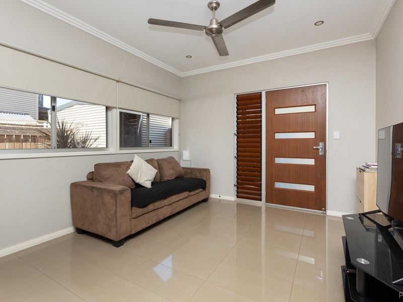 9/4 Shingoro Street, Bilingurr