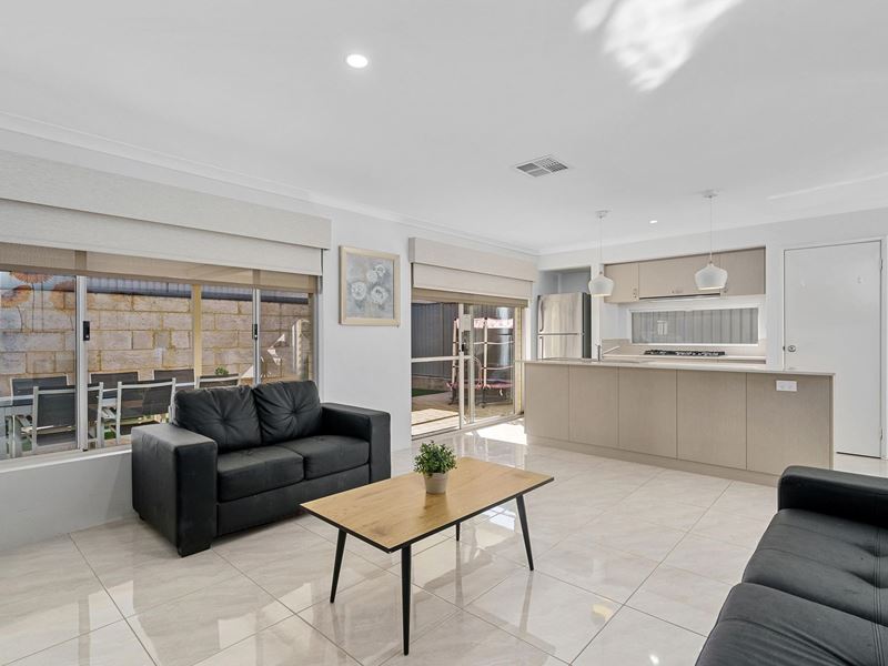 9 Commodore Avenue, Clarkson