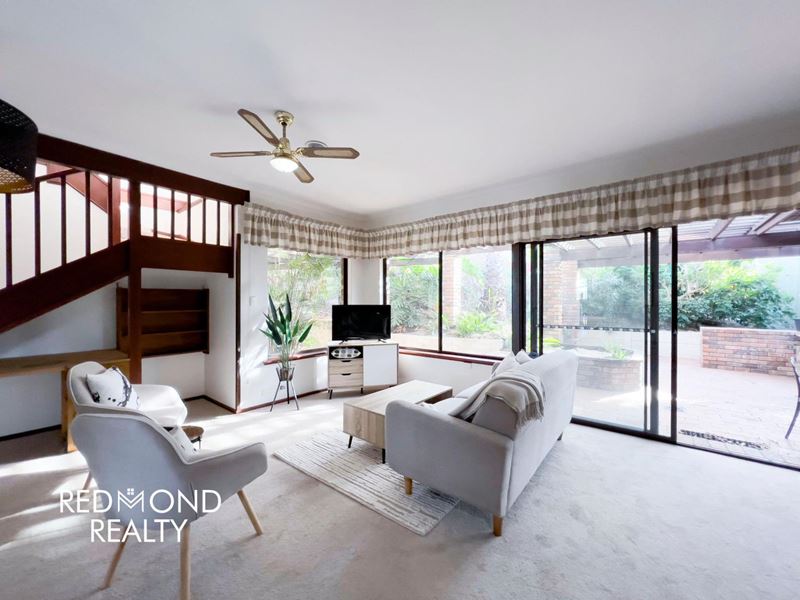 6 Wisteria Parade, Edgewater