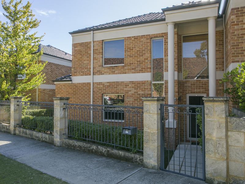 2/52 Simpson Street, Ardross