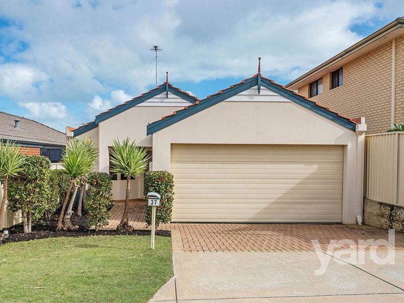 37 Foss Street, Bicton WA 6157