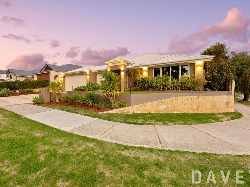 2 Leighton Gardens, Tapping