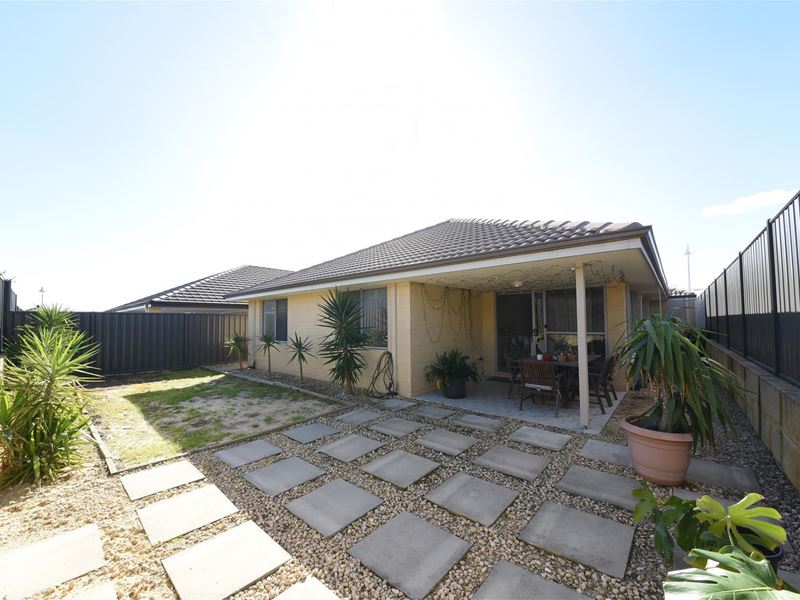 8 Genus Road, Banksia Grove