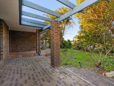 23 Collinson Way, Leeming WA 6149