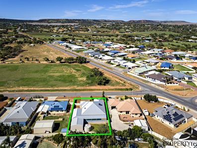 37 Sutcliffe Road, Waggrakine WA 6530