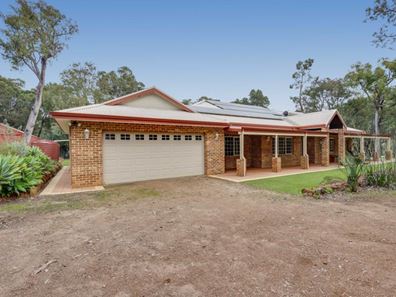 35 Dumas Drive, Bedfordale WA 6112