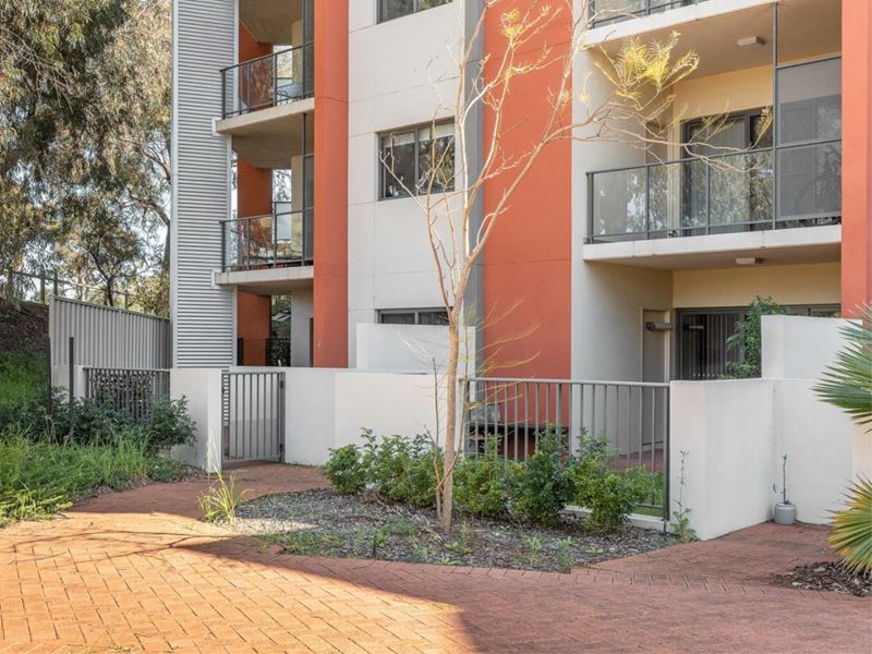 4/2 Molloy Promenade, Joondalup