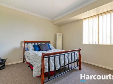 4A Henton Place, Heathridge WA 6027