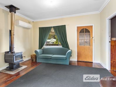 37 Simpson Street, Collie WA 6225