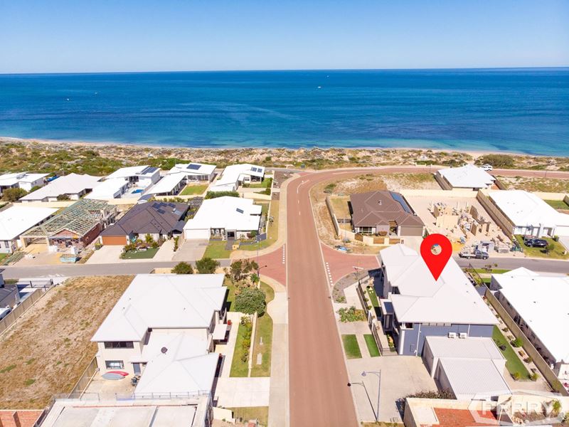 2 Greenbushes Crescent, Dawesville