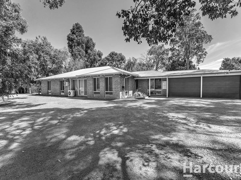 1 Candelo Loop, Greenfields