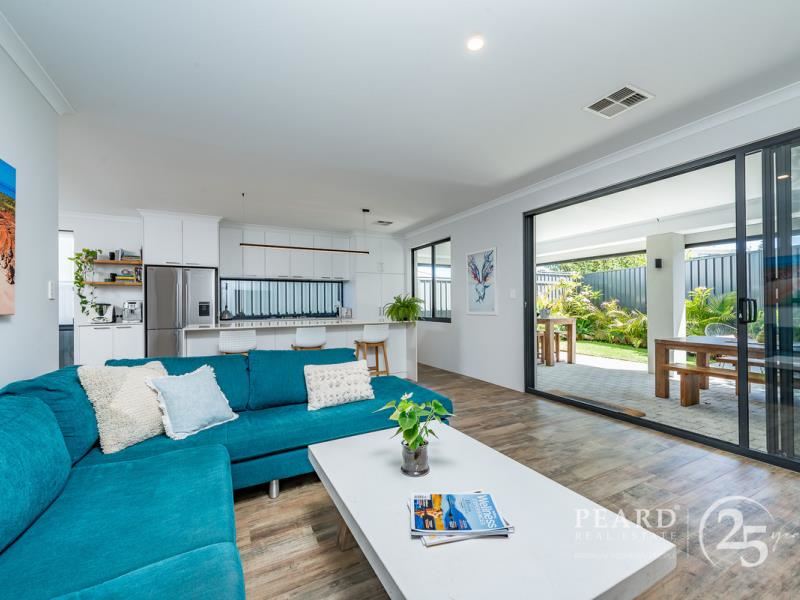 21 Iluka Avenue, Mullaloo