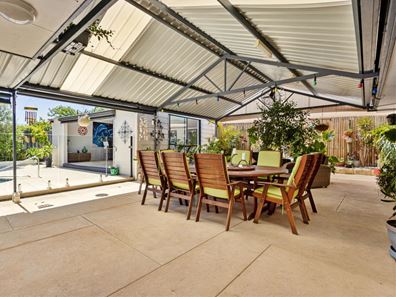 3 Perriam Close, Parmelia WA 6167