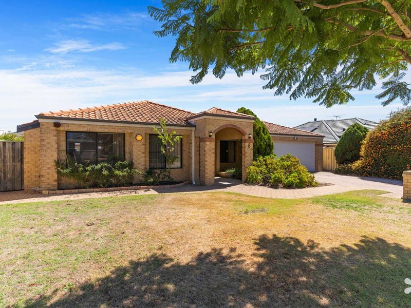 8 McCrae Pass, Canning Vale