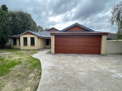 16 Cuballing Retreat, Dawesville WA 6211