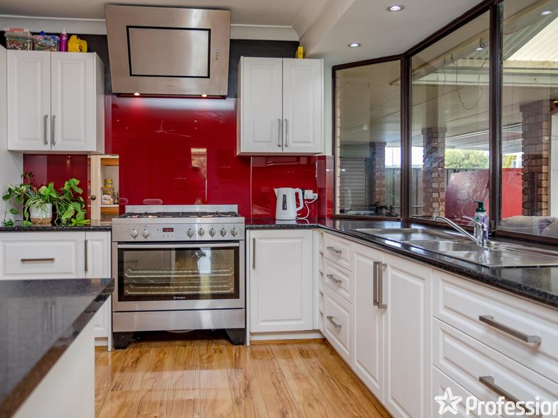 4 Tangelo Court, Seville Grove