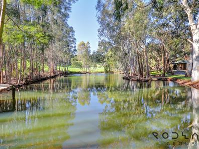 162 Canns Rd, Bedfordale WA 6112