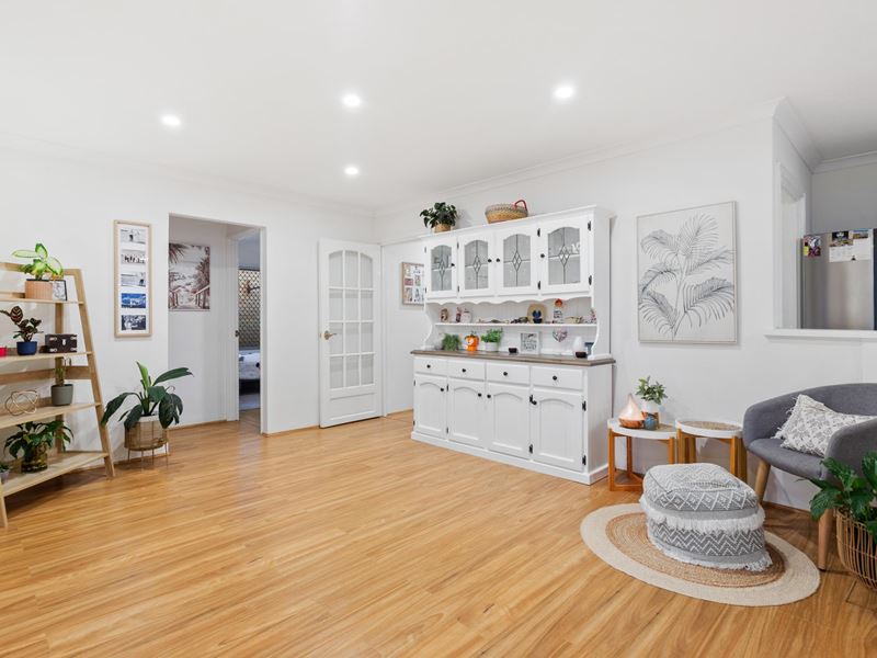 4 Thornton Retreat, Kinross