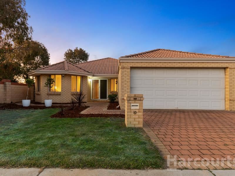 10 De Crillon Way, Currambine