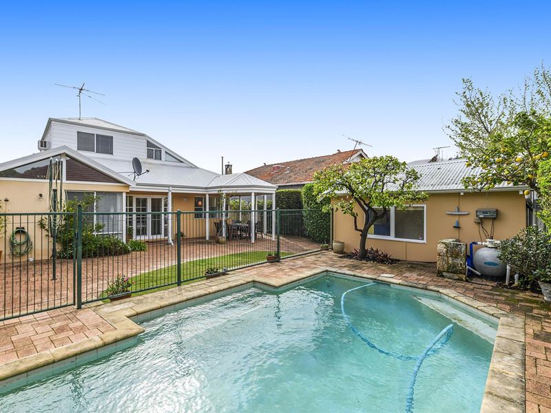 16 Wattle Street, South Perth