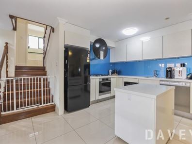 5/16 Filburn Street, Scarborough WA 6019