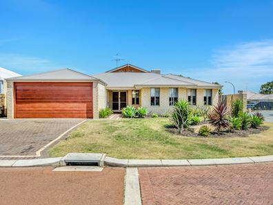 30 Scarab Court, Halls Head WA 6210