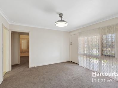 21B Connell Way, Girrawheen WA 6064