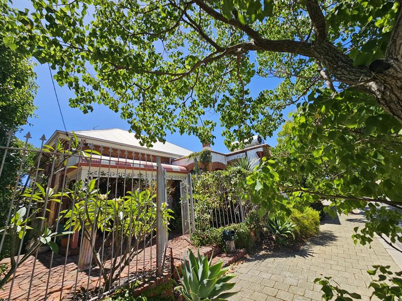 5 Bateman Street, Fremantle WA 6160