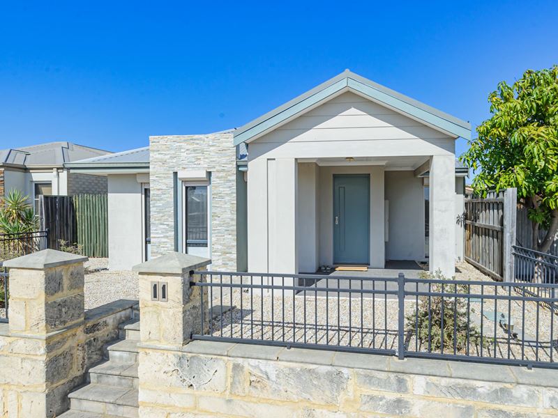 11 Two Rivers Loop, Ellenbrook