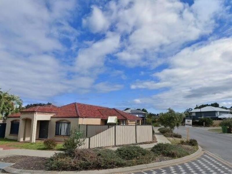 2B Celtic Crescent, Shoalwater